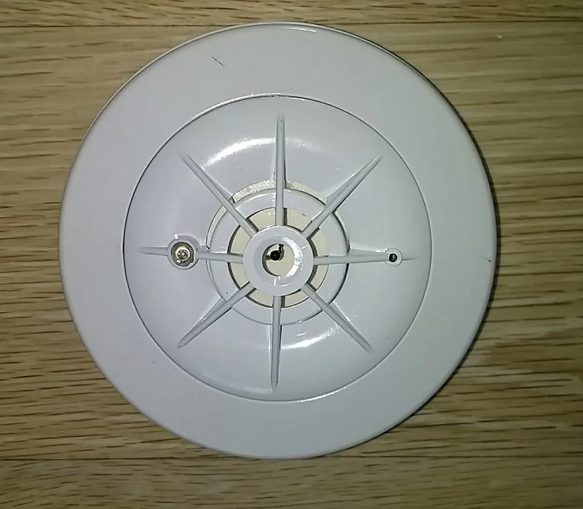 Rauchwarnmelder an der Decke